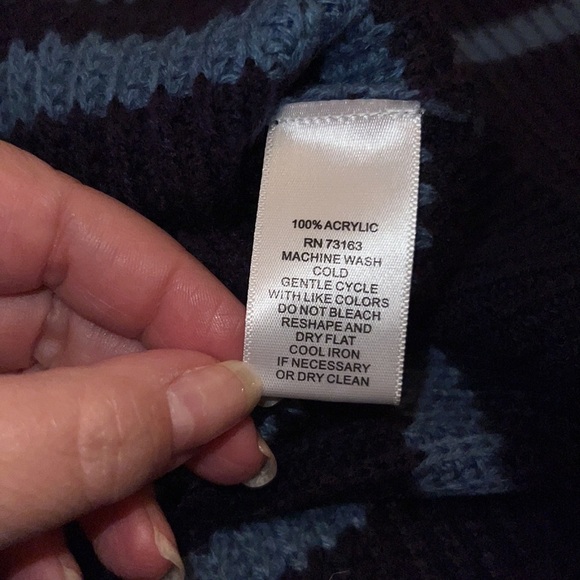 Cable & Gauge Knit Blue Striped Petite Sweater Size M - Picture 4 of 5